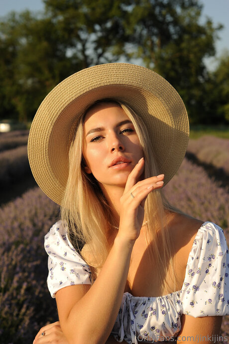 Jinkijins onlyfans post