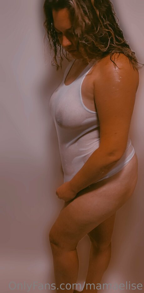 Mamaelise onlyfans nude