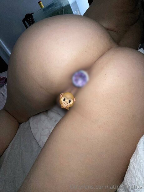 Latina Bigtits tits onlyfans