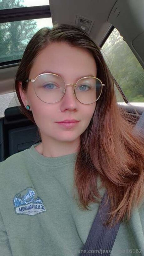 Jess Rabbit6162 only fans naked