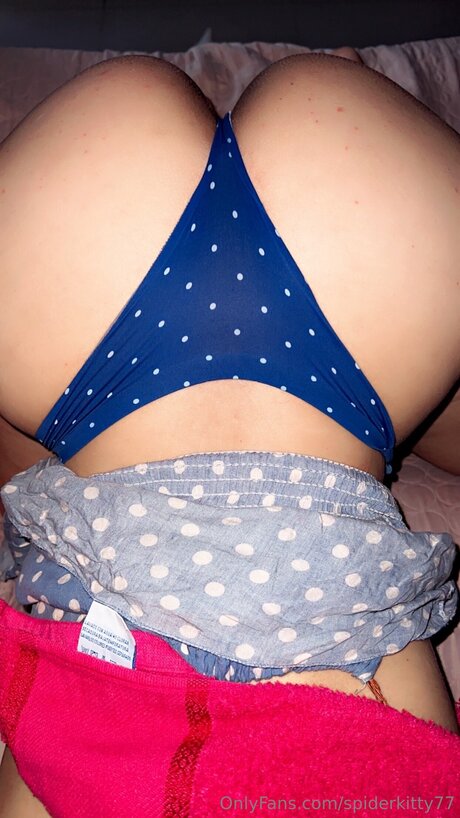 Lizzykitty77 onlyfans nude