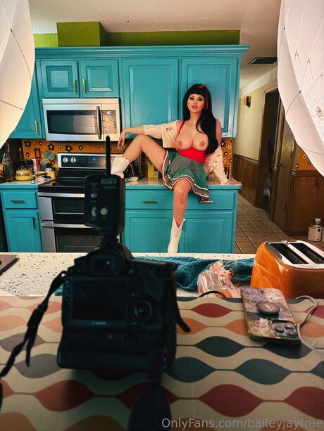 Baileyjayfree naked on onlyfans