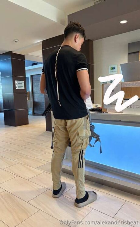 Alexanderisheat onlyfans porn nude