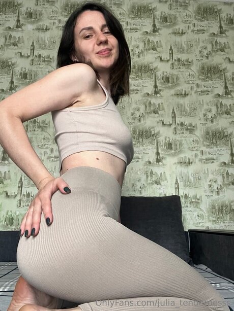 Julia Tendernesss onlyfans photos