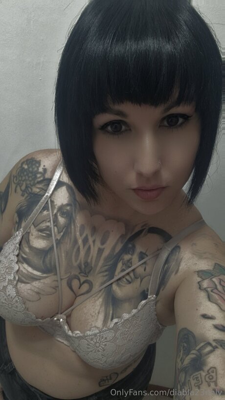 Diabla23only onlyfans nude pics