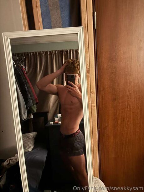 Sneakkysam Profile pic