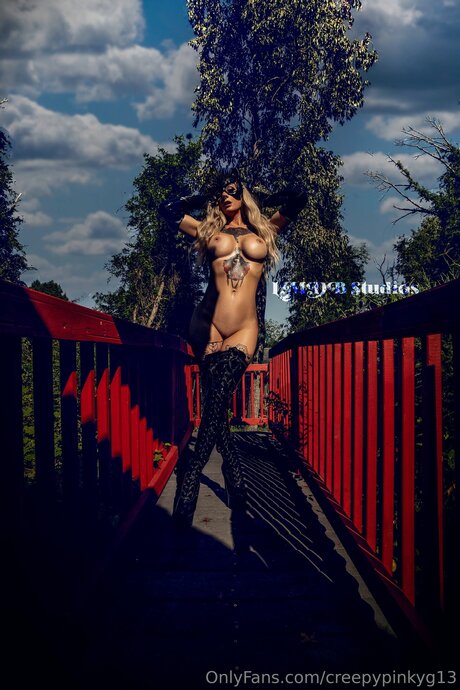 Creepypinkyg13 onlyfans leaked pics