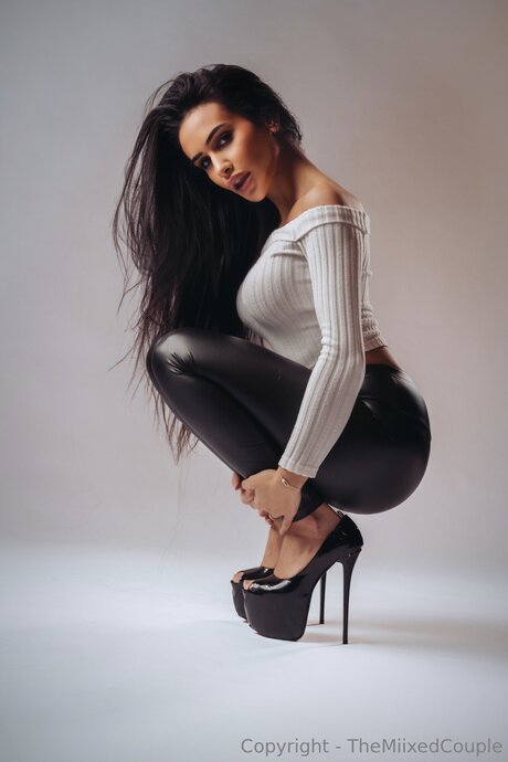 Jasmiinsecretsfree onlyfans content type