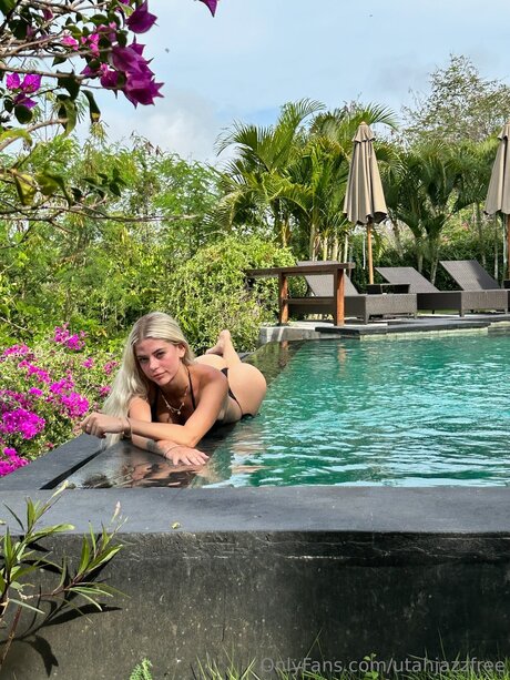 Utahjasfree onlyfans star