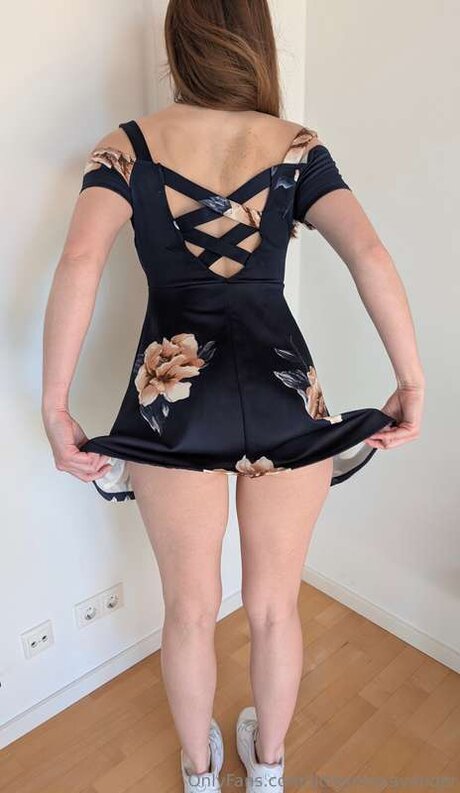 Littlemisslavender nude on onlyfans