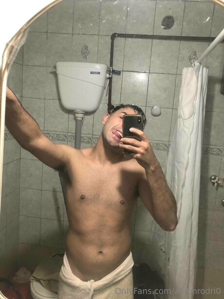 Aaronrodri0 naked leaked onlyfans