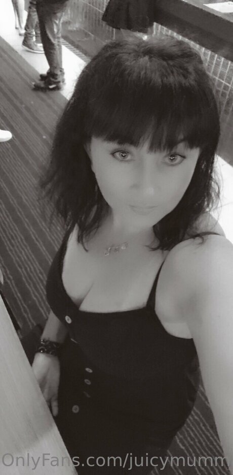 Juicymumma69 onlyfans leak porn