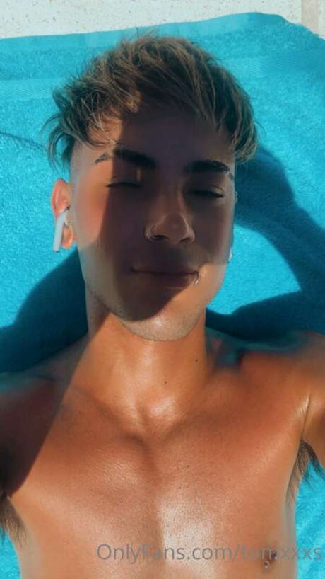 Tomxxxs onlyfans pics leaked