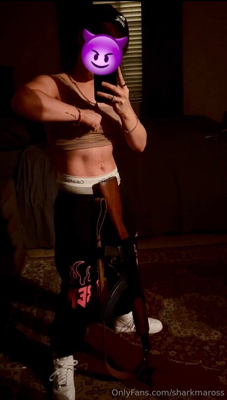 Sharkmaross onlyfans model images