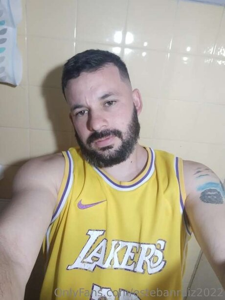 Estebanruiz2022 nude onlyfans leak