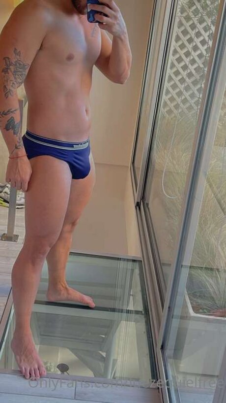 Luezequielfree onlyfans tits