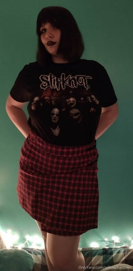 Willowchantrieri onlyfans leaks.