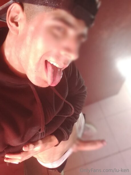 Lu Ken nude onlyfans
