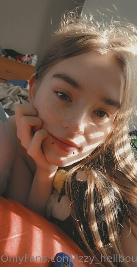 izzy hellbourne onlyfans leaka