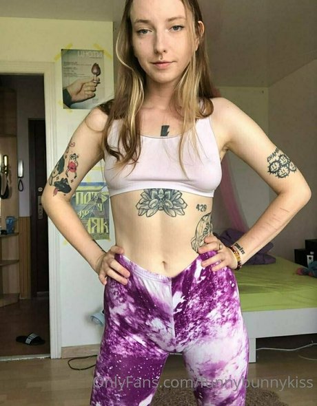 funnybunnykiss Profile pic