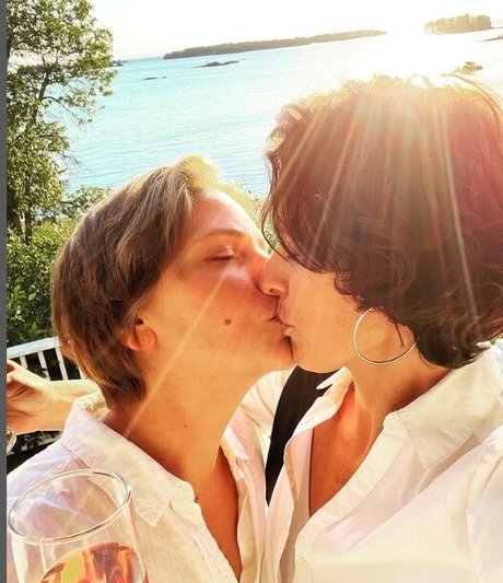 Lez Femmes nudes onlyfans leaked