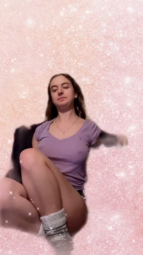 Laila Wolf is on onlyfans