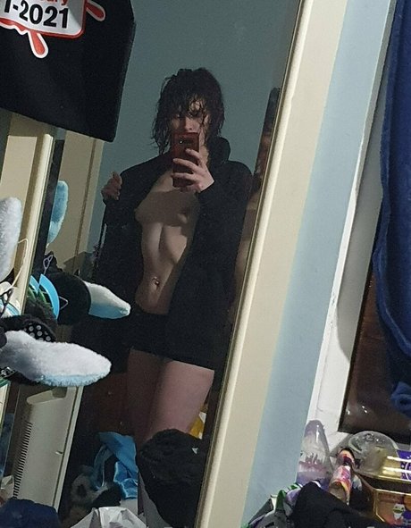 bluecandyfloss onlyfans posts