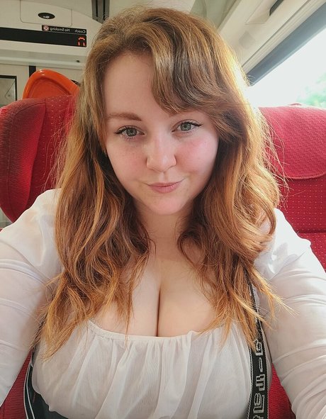 Holiwhirl onlyfans xxx