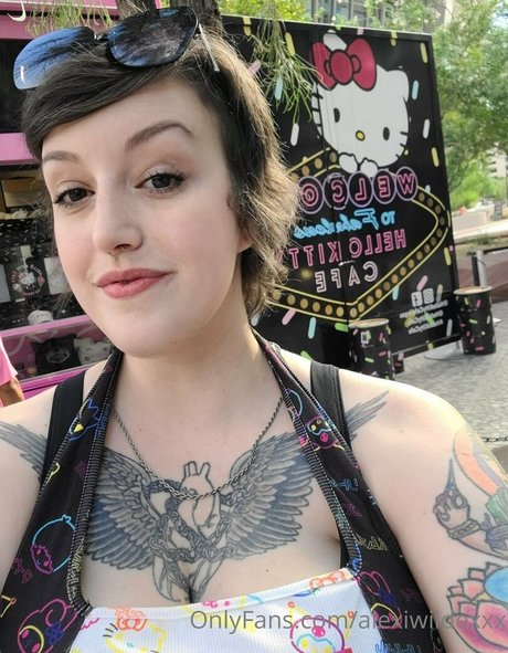 alexiwildexxx onlyfans hot