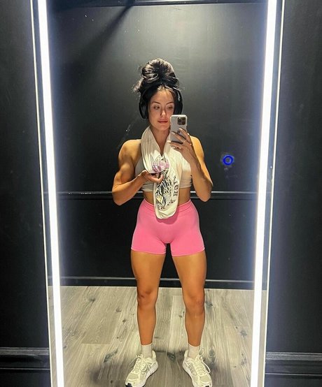 Brooklyn Hillenbrand onlyfans