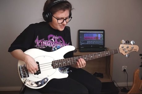 juliaplaysgroove onlyfans public photos