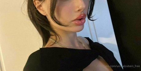 unrealcobain free onlyfans fuck