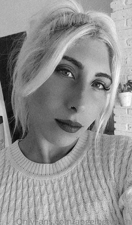 angelbetween tits onlyfans