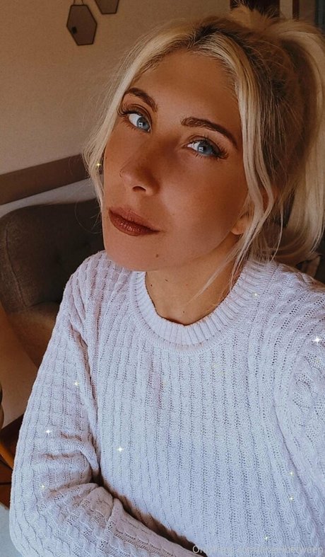 angelbetween onlyfans nude leaks