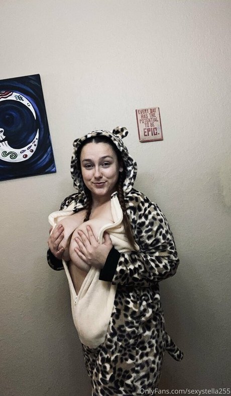 sexystella255 onlyfans sex tape