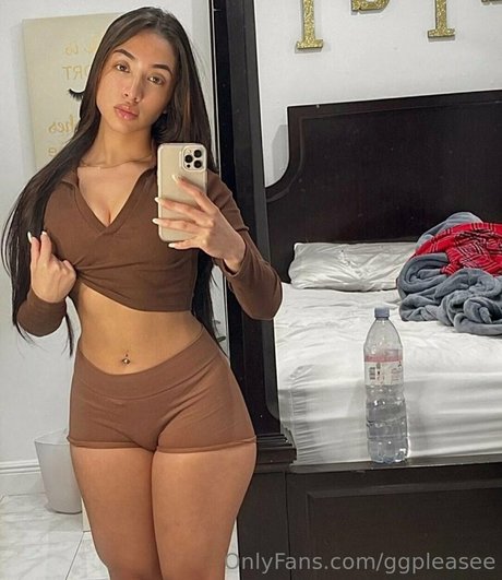 ggpleasee onlyfans strip