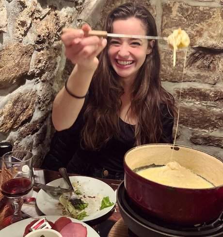 Holly Earl onlyfans leak new