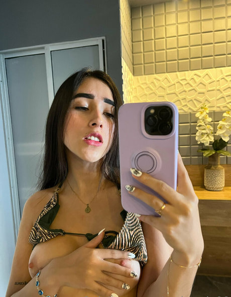 xmiranda99 ass onlyfans