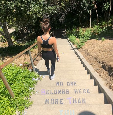 Chloe East onlyfans free