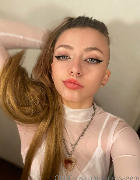 vanessagem onlyfans nude tits