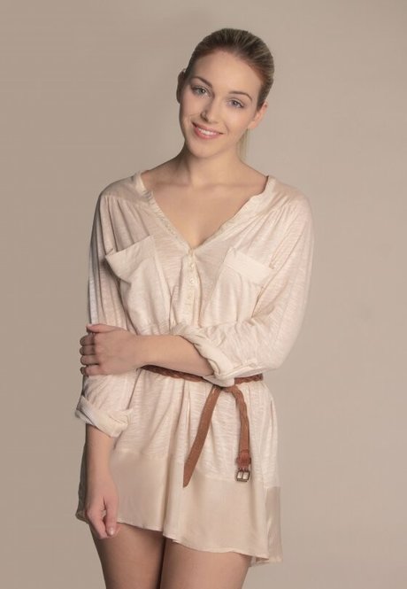 Laura Michalowicz onlyfans leak ass