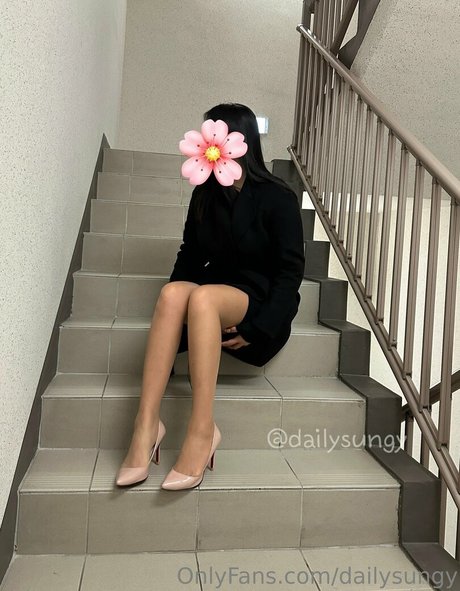 dailysungy onlyfans model images