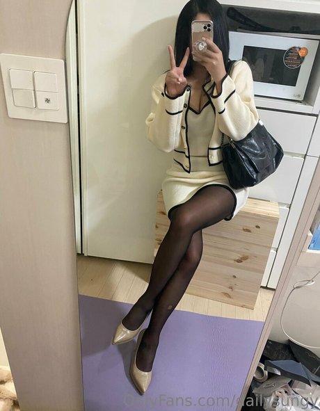 dailysungy onlyfans post