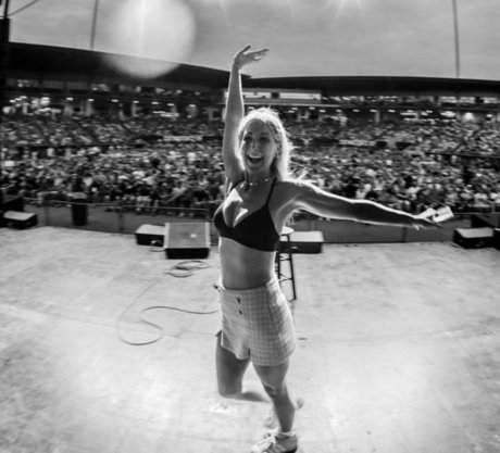 Nikki Glaser naked onlyfans