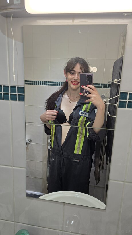 shatteredpolaroids xxx onlyfans