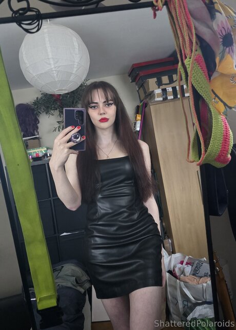 shatteredpolaroids onlyfans leak