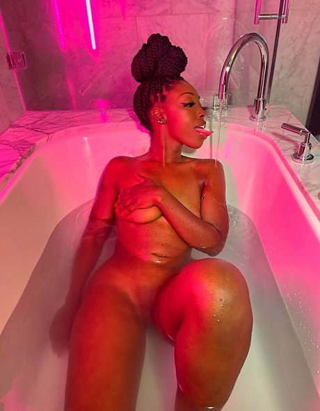 samira 0825 onlyfans.