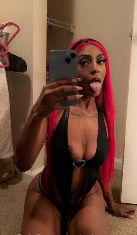 killaakelsey onlyfans nude pics