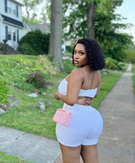 Chawanda Love onlyfans leaked photos