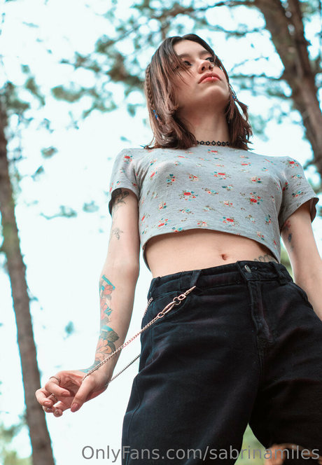 sabrinamiles onlyfans leaked.